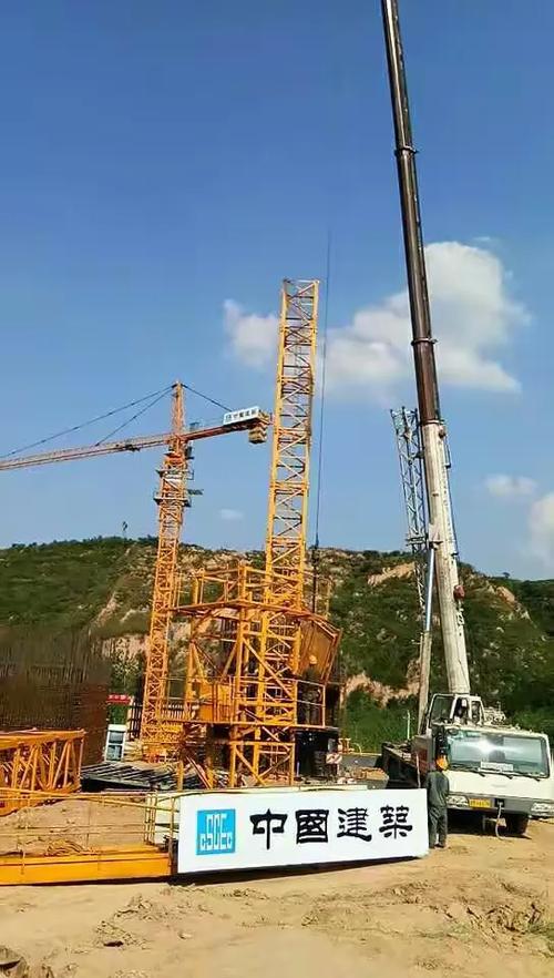 我飞跃工程机械租赁,吊车作业图,让朋友分享
